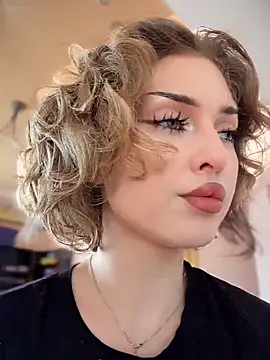 KellyKeler online show from April 5, 2026, 10:33 am