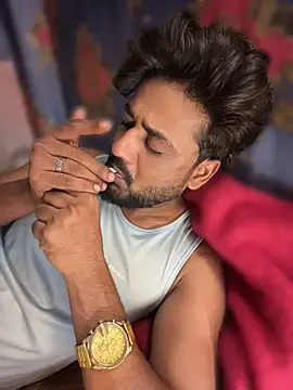 Munny6677 online show from April 28, 2026, 7:51 pm