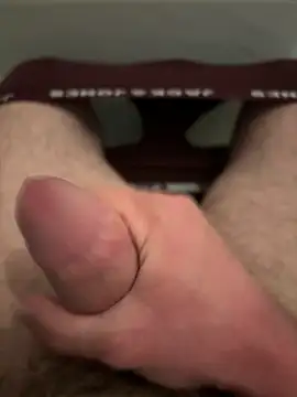 hugehairycock 98 online show from April 16, 2026, 3:24 pm