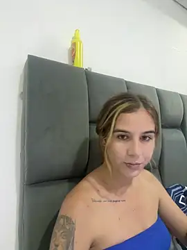 AllieYourGirl online show from April 14, 2026, 11:21 pm