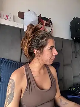 AllieYourGirl online show from November 11, 2025, 6:58 pm