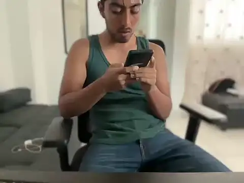 millan 32 online show from October 22, 2025, 4:50 pm