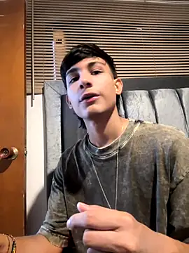 Snapshot of cody_fox10 chatting on October 7, 2025, 7:15 pm cody fox10 online show from October 7, 2025, 7:15 pm