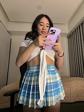 Michelle Zoe online show from February 24, 2026, 4:35 am