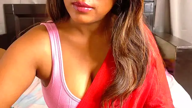 nylaahh-12 online show from May 31, 2026, 9:15 pm