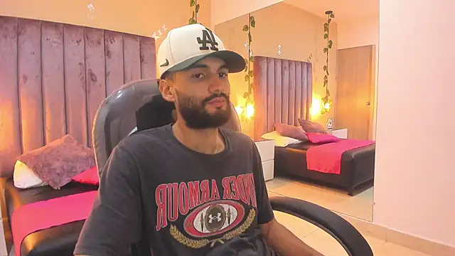 Snapshot of Ryan_Jackson_ chatting on October 29, 2025, 8:13 am Ryan Jackson  online show from October 29, 2025, 8:13 am