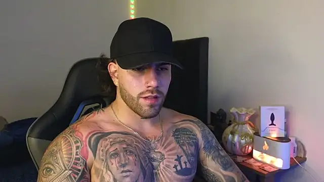 Snapshot of Ades_Lowe chatting on April 7, 2026, 7:21 am Ades Lowe online show from April 7, 2026, 7:21 am