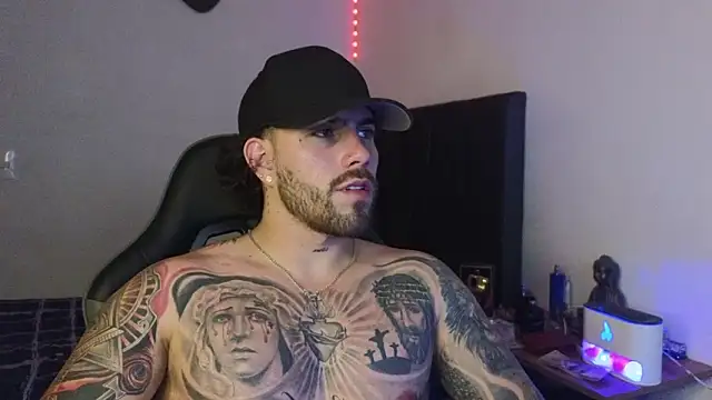 Snapshot of Ades_Lowe chatting on February 12, 2026, 7:08 am Ades Lowe online show from February 12, 2026, 7:08 am