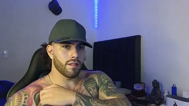 Snapshot of Ades_Lowe chatting on March 17, 2026, 4:48 am Ades Lowe online show from March 17, 2026, 4:48 am