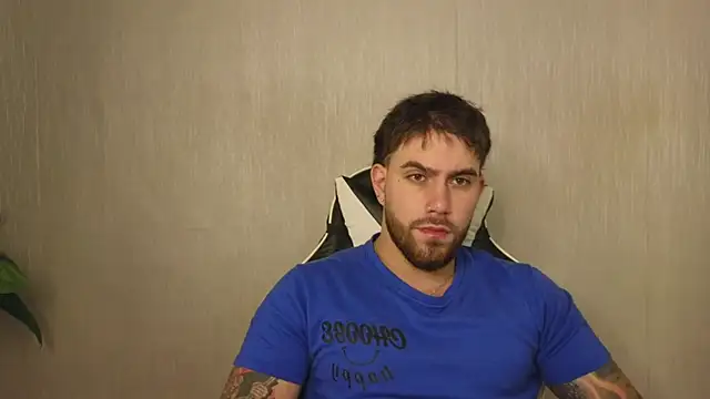 Ades Lowe online show from November 4, 2025, 12:09 pm