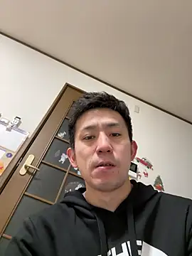 Snapshot of yuma0815 chatting on March 2, 2026, 10:17 pm yuma0815 online show from March 2, 2026, 10:17 pm