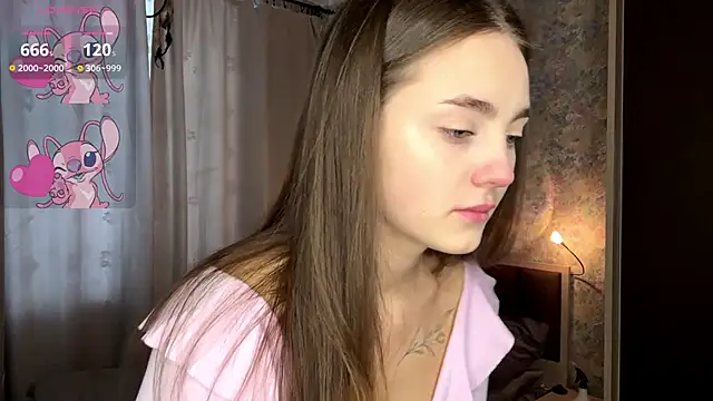 LoraDavi online show from March 3, 2026, 6:09 am