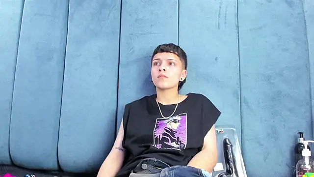 Snapshot of Megan_Thompson_ chatting on February 11, 2026, 2:11 am Megan Thompson online show from February 11, 2026, 2:11 am