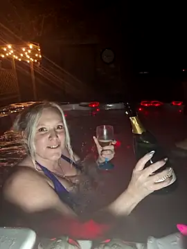 Snapshot of Bouncy-Bella28X chatting on March 27, 2026, 8:21 pm Bouncy-Bella28X online show from March 27, 2026, 8:21 pm