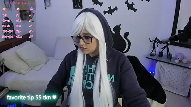 Cherry blush  online show from October 30, 2025, 7:55 pm