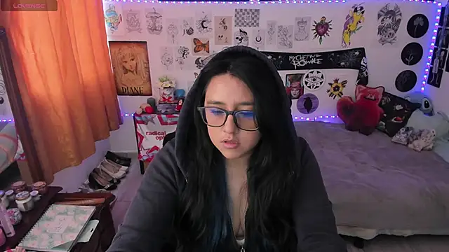 Snapshot of Cherry_blush_ chatting on April 22, 2026, 9:54 pm Cherry blush online show from April 22, 2026, 9:54 pm