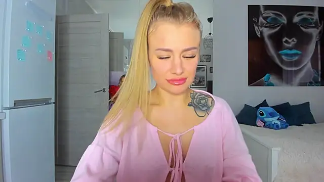 MashaFromRussia   online show from November 11, 2025, 9:37 am