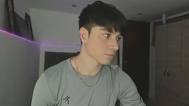 stevve 14 online show from December 17, 2025, 3:11 am