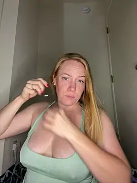 Snapshot of ChiliRoja chatting on October 14, 2025, 5:30 am ChiliRoja online show from October 14, 2025, 5:30 am