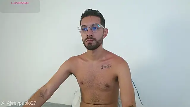 ReyPablo1 online show from November 18, 2025, 8:56 pm