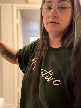 Alix Valentine online show from November 6, 2025, 4:22 pm