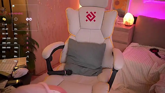 bryk elise online show from April 23, 2026, 1:57 pm