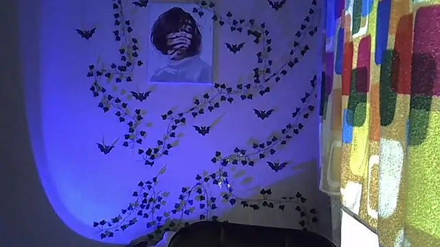 Lily Ember online show from October 24, 2025, 10:47 am