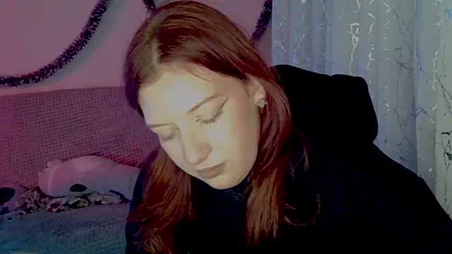 Snapshot of Lily_Ember chatting on January 16, 2026, 8:13 pm Lily Ember online show from January 16, 2026, 8:13 pm