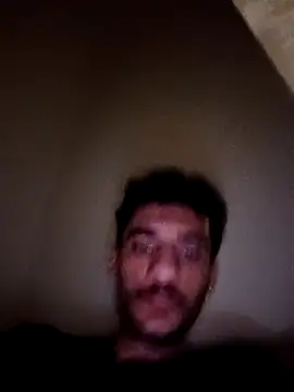 yolgezer073 online show from October 10, 2025, 12:44 am