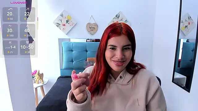 Sharloth F W online show from December 2, 2025, 1:46 pm