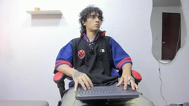 JackesTaylor online show from October 25, 2025, 5:39 am