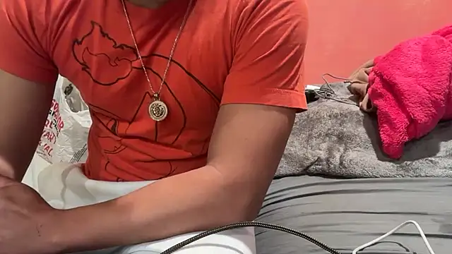 Snapshot of kSwisssxxx chatting on December 16, 2025, 9:35 am kSwisssxxx online show from December 16, 2025, 9:35 am