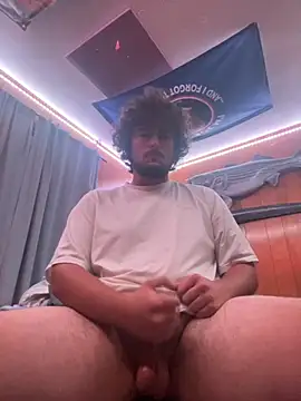 Snapshot of ThomasL4187 chatting on October 15, 2025, 1:37 am ThomasL4187 online show from October 15, 2025, 1:37 am