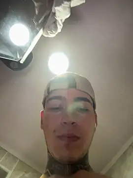 samm4044 online show from November 28, 2025, 9:37 pm