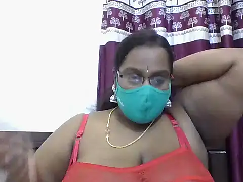 Snapshot of Reena-gowda chatting on September 21, 2025, 12:43 pm Reena-gowda online show from September 21, 2025, 12:43 pm