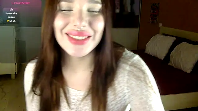 Cassie Pinkkk online show from November 28, 2025, 2:39 pm