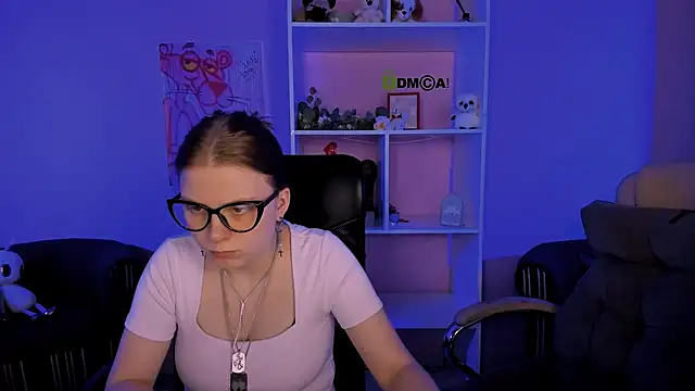 foxy tease  online show from September 26, 2025, 1:23 am