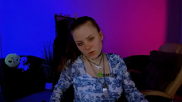 foxy tease  online show from October 10, 2025, 10:21 pm