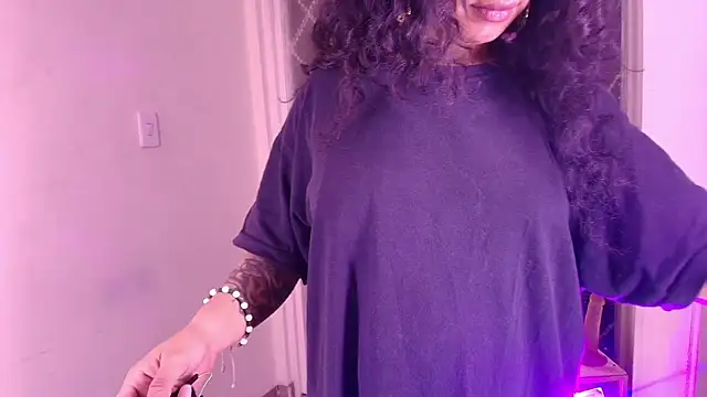 Snapshot of Soleil_66 chatting on December 21, 2025, 3:30 am Soleil 66 online show from December 21, 2025, 3:30 am