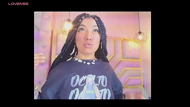 Snapshot of Soleil_66 chatting on November 3, 2025, 7:24 am Soleil 66 online show from November 3, 2025, 7:24 am