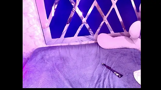 Snapshot of Soleil_66 chatting on December 21, 2025, 3:36 pm Soleil 66 online show from December 21, 2025, 3:36 pm