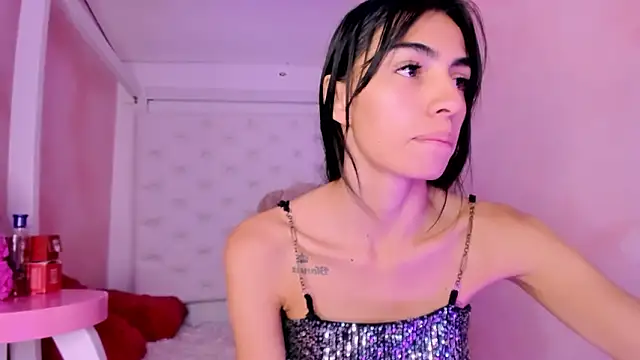 Snapshot of eimy_skinny_ chatting on February 21, 2026, 12:29 pm eimy skinny online show from February 21, 2026, 12:29 pm