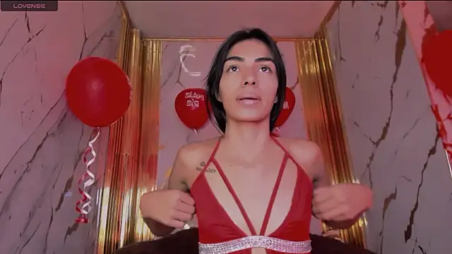 Snapshot of eimy_skinny_ chatting on February 15, 2026, 12:48 pm eimy skinny online show from February 15, 2026, 12:48 pm