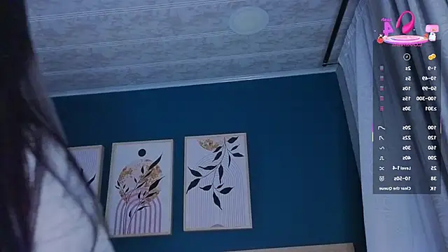 SarahMiler  online show from October 16, 2025, 11:51 am