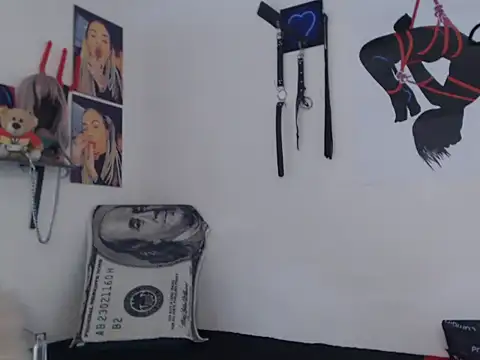 Sofia May online show from February 19, 2026, 11:29 am