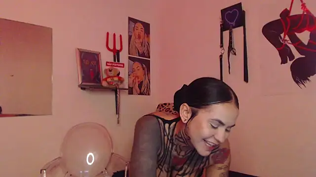Sofia May online show from March 28, 2026, 10:00 pm