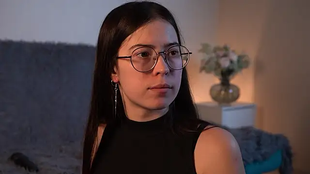 ywixos online show from October 30, 2025, 1:53 pm