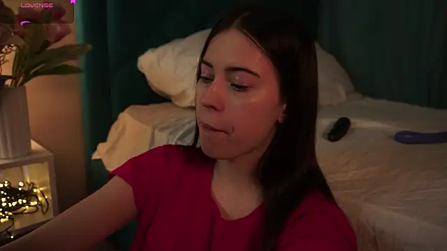 ywixos online show from March 26, 2026, 2:48 pm