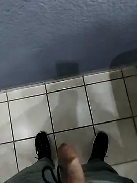 Leofj007 online show from November 25, 2025, 9:15 pm