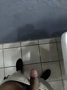 Leofj007 online show from November 14, 2025, 8:23 pm